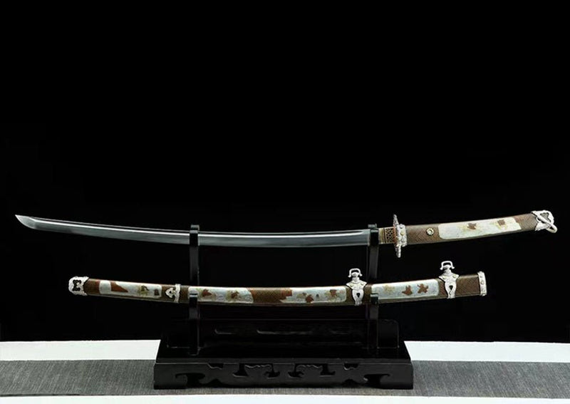 Tachi Sword Qishi Damascus Folded Clay Tempered Copper Saya 騎士 For Sale | KatanaSwordArt Japanese Katana