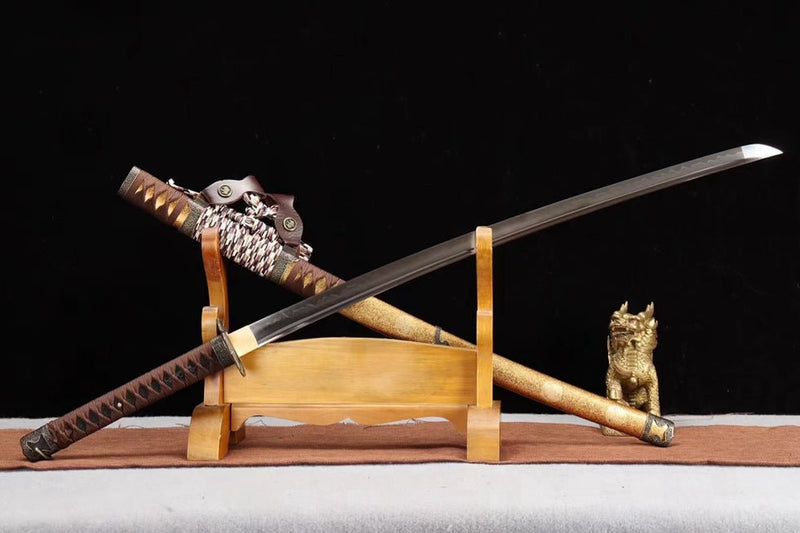 Tachi Sword Xinchang T10 Clay Tempered Yellow Saya 信長 For Sale | KatanaSwordArt Japanese Katana